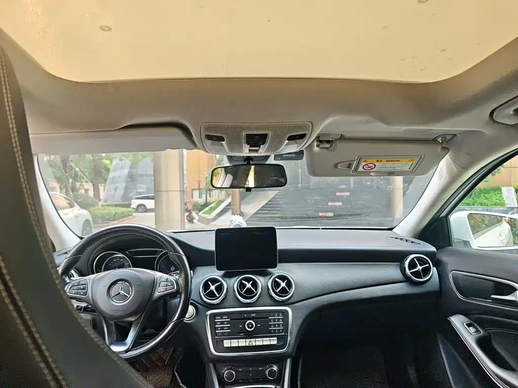 Mercedes-Benz GLA — миниатюра 14