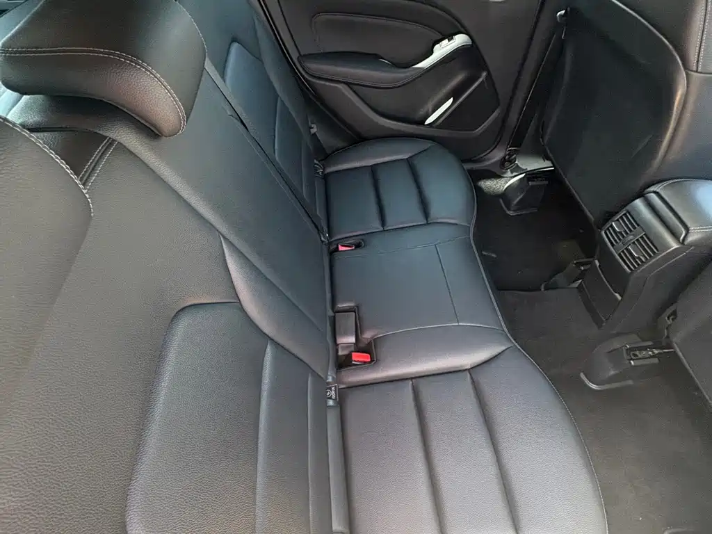 Mercedes-Benz B-Class — миниатюра 11