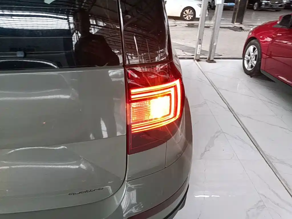 Skoda Yeti — миниатюра 8