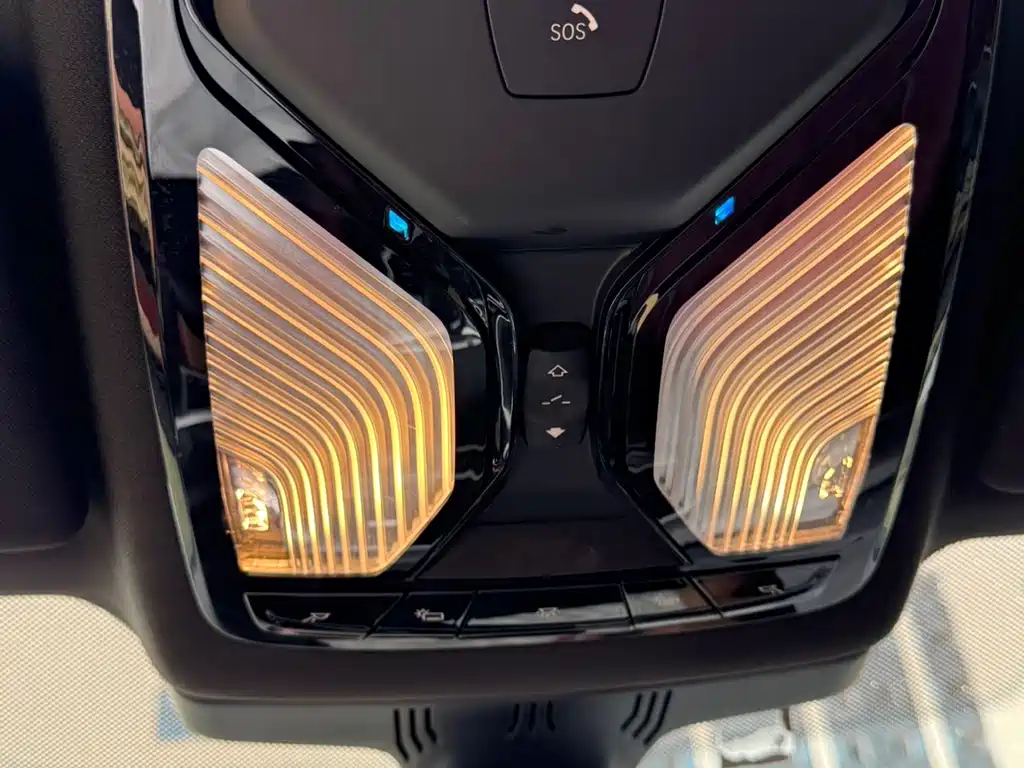 BMW 5 Series — миниатюра 21