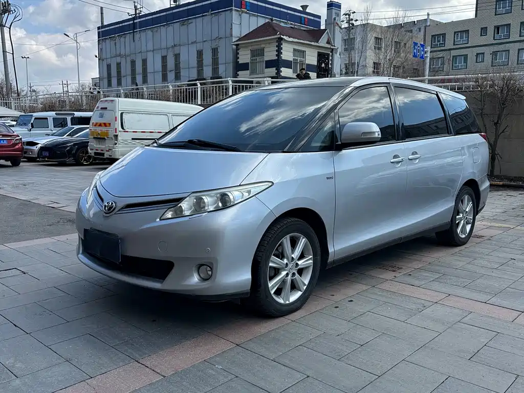 Toyota Previa 2012