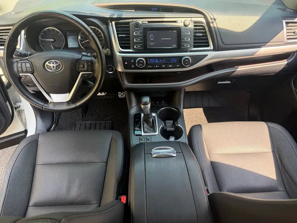 Toyota Highlander — миниатюра 9