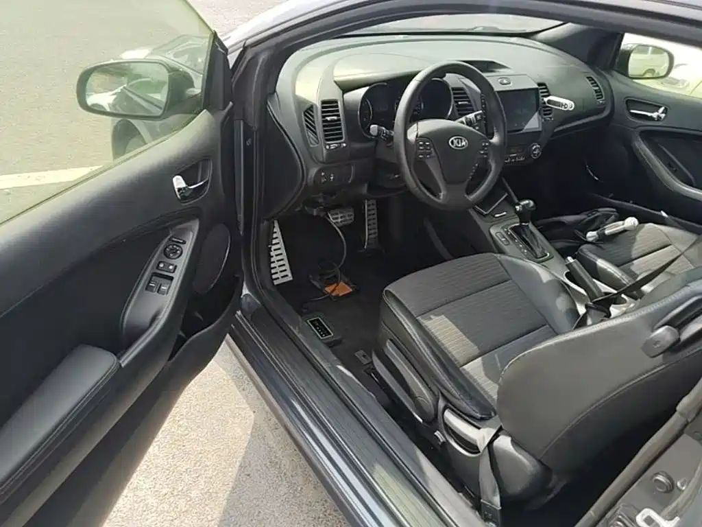 Kia Shuma — миниатюра 16