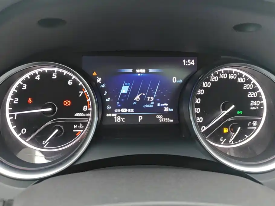 Toyota Camry — миниатюра 14