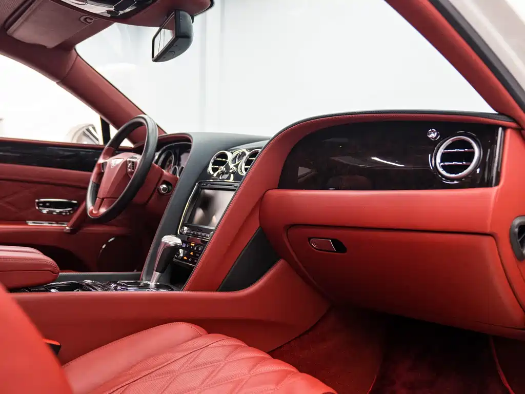 Bentley Flying Spur — миниатюра 15
