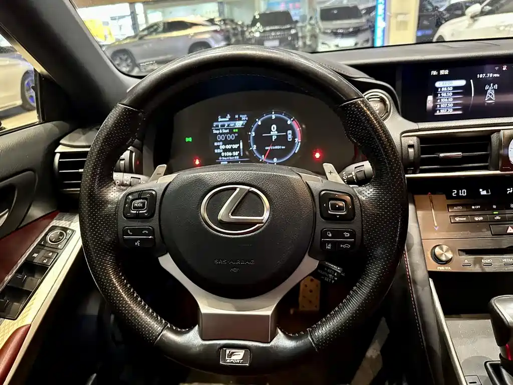 Lexus IS 2017 300 F SPORT