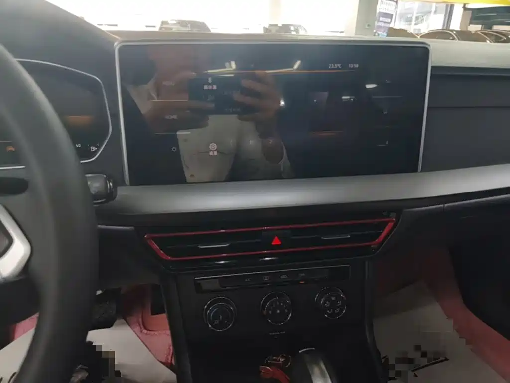 Volkswagen Lavida — миниатюра 13