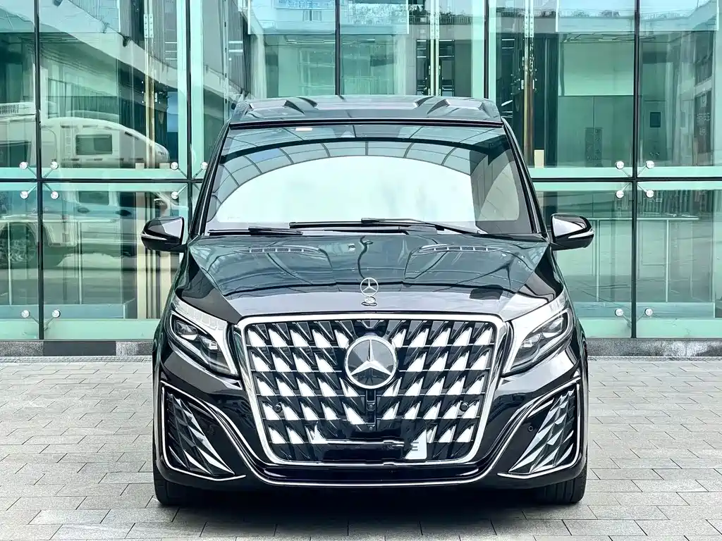 Mercedes-Benz V-Class — миниатюра 2