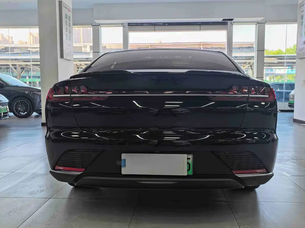 BYD Han — миниатюра 8