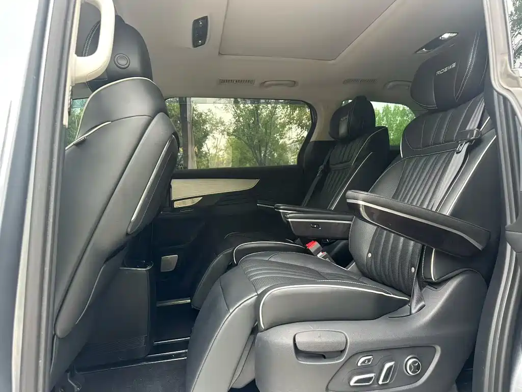 Roewe iMAX8 — миниатюра 5