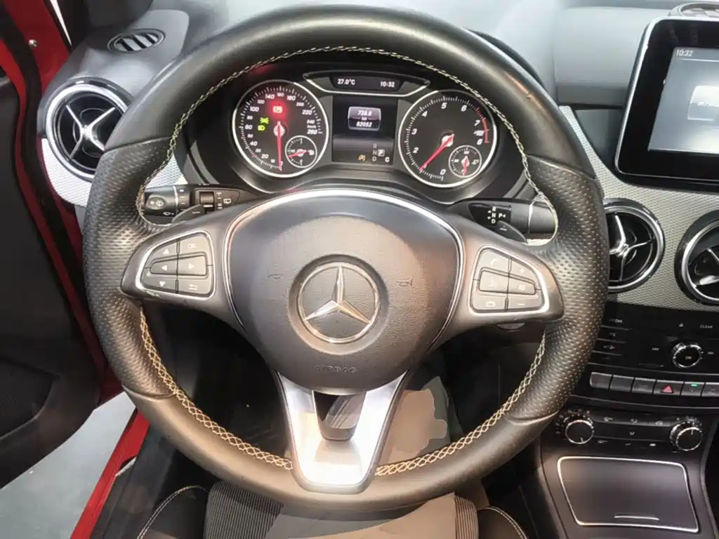 Mercedes-Benz B-Class — миниатюра 7