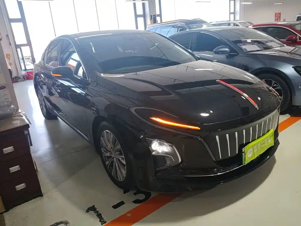 Hongqi Hongqi E-QM5 — миниатюра 4
