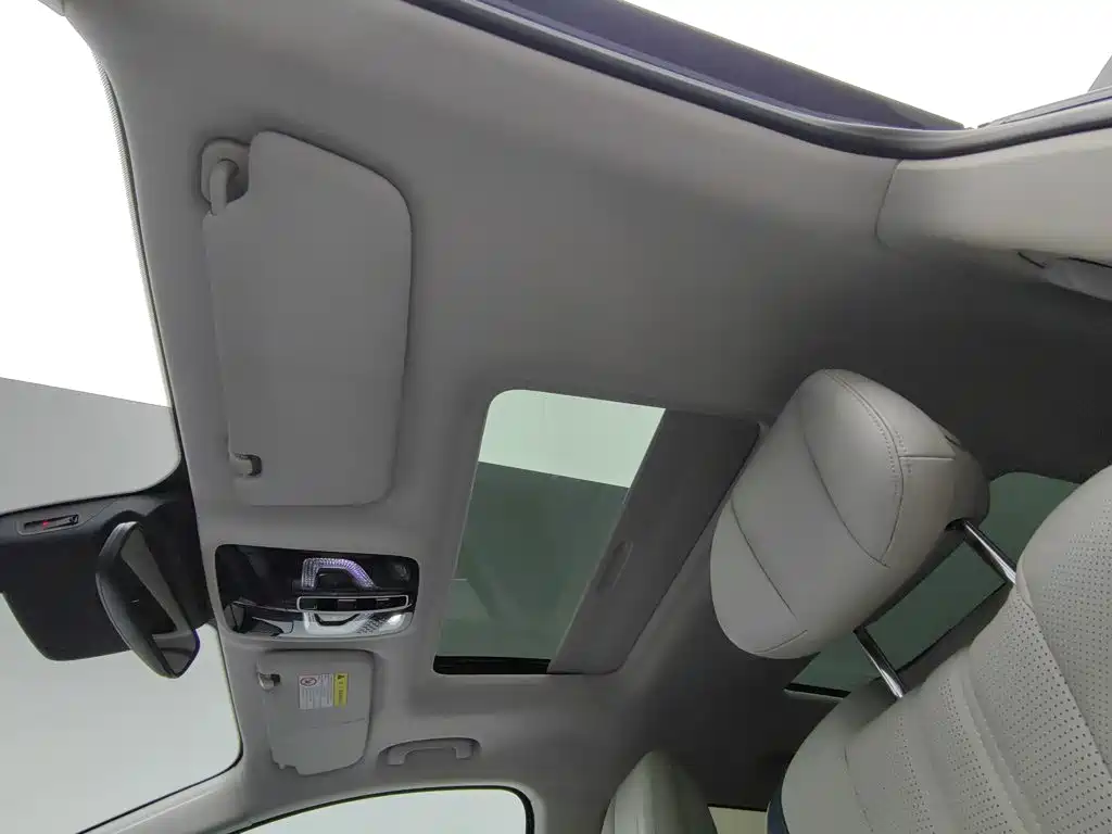 Roewe iMAX8 — миниатюра 14