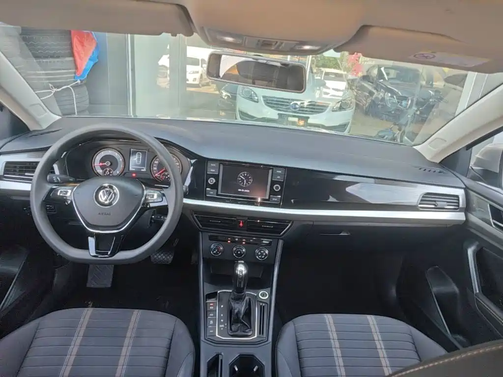 Volkswagen Lavida — миниатюра 10