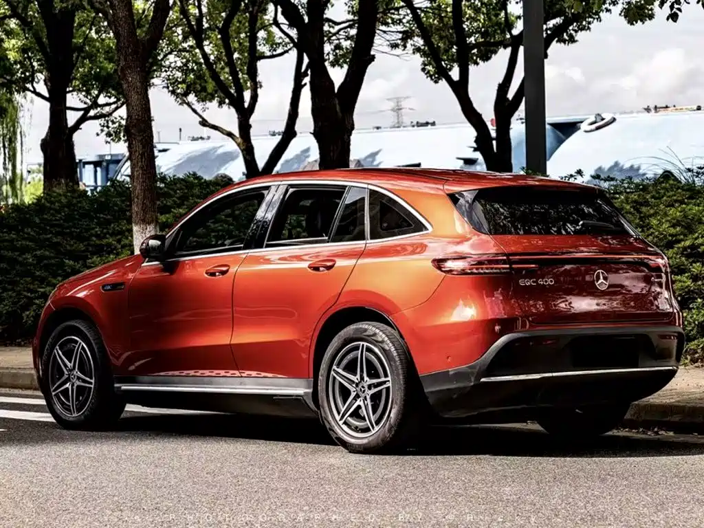 Mercedes-Benz EQC — миниатюра 10