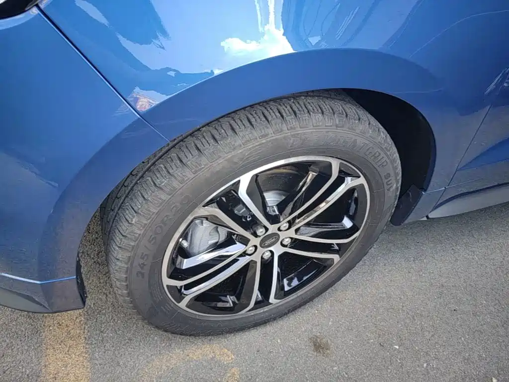 Ford Edge — миниатюра 23