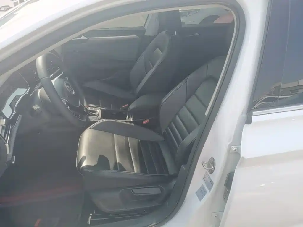 Volkswagen Sagitar — миниатюра 15