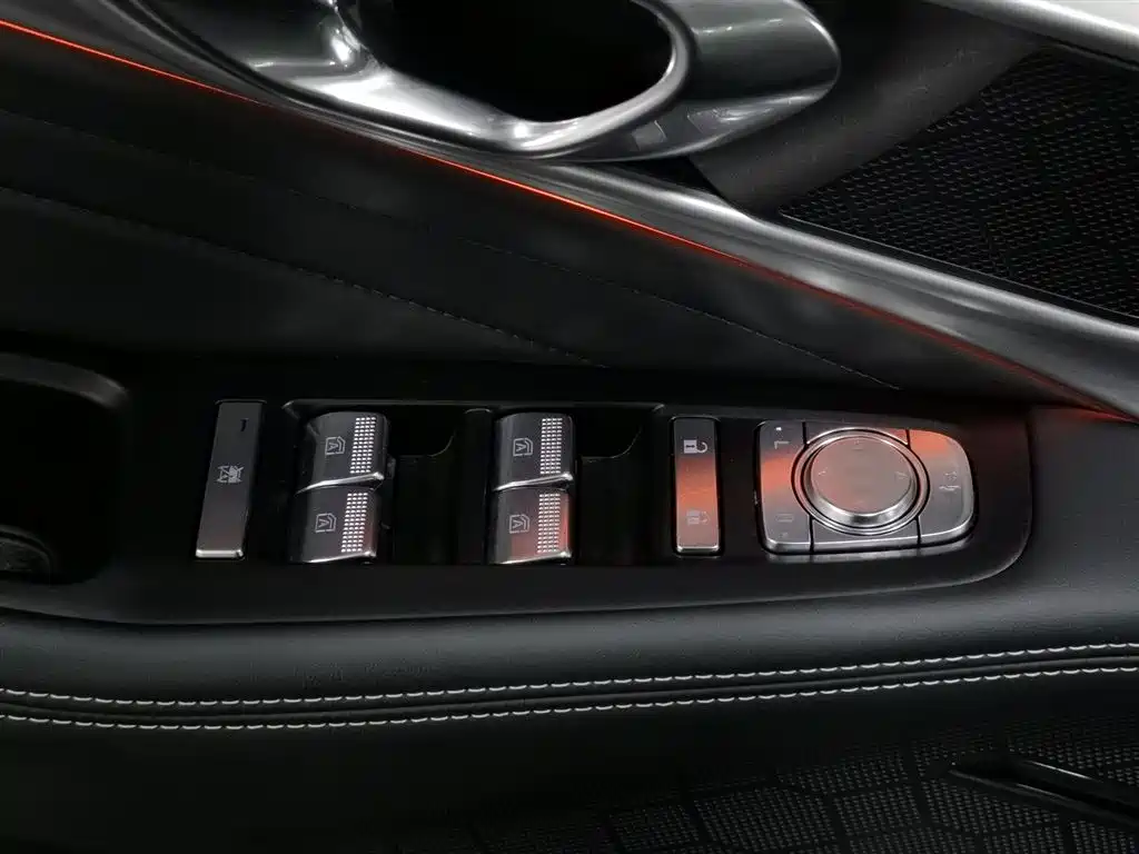 GAC GS8 2022 2.0TGDI Luxury Smart Connect ( мест)