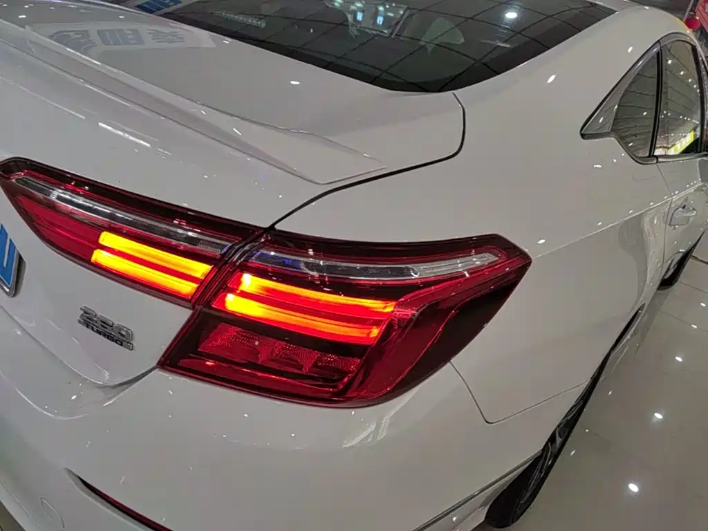Honda Inspire — миниатюра 8