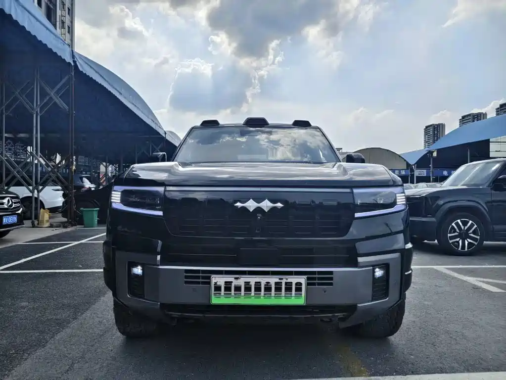 Fangchengbao Leopard 8 8 2025 Flagship 7 мест