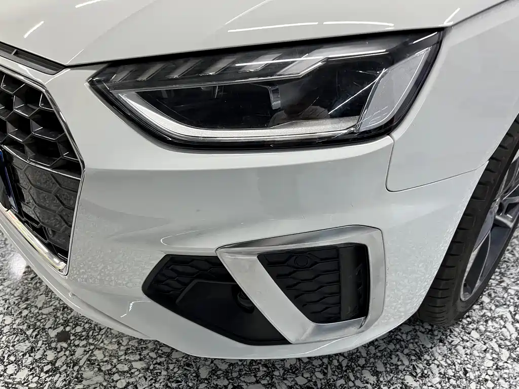 Audi A4L — миниатюра 4