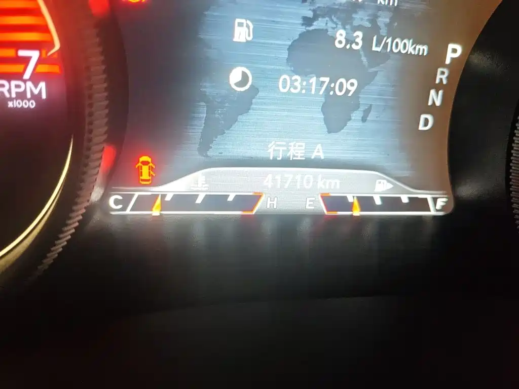Jeep Cherokee — миниатюра 8