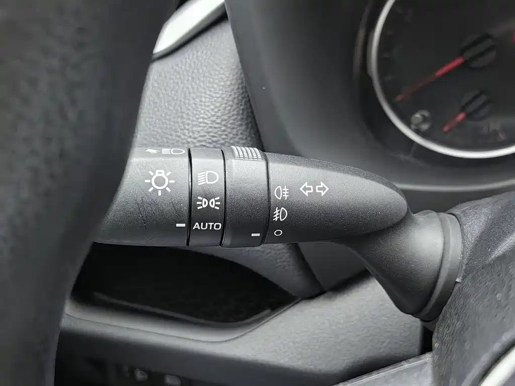 Toyota RAV4 — миниатюра 21