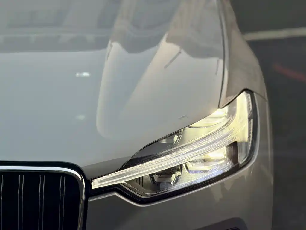 VOLVO XC60 PLUG IN HYBRID