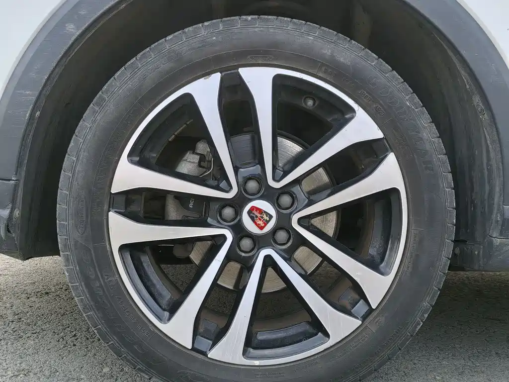 Roewe RX3 1.6L CVT Flagship Edition, фото 16