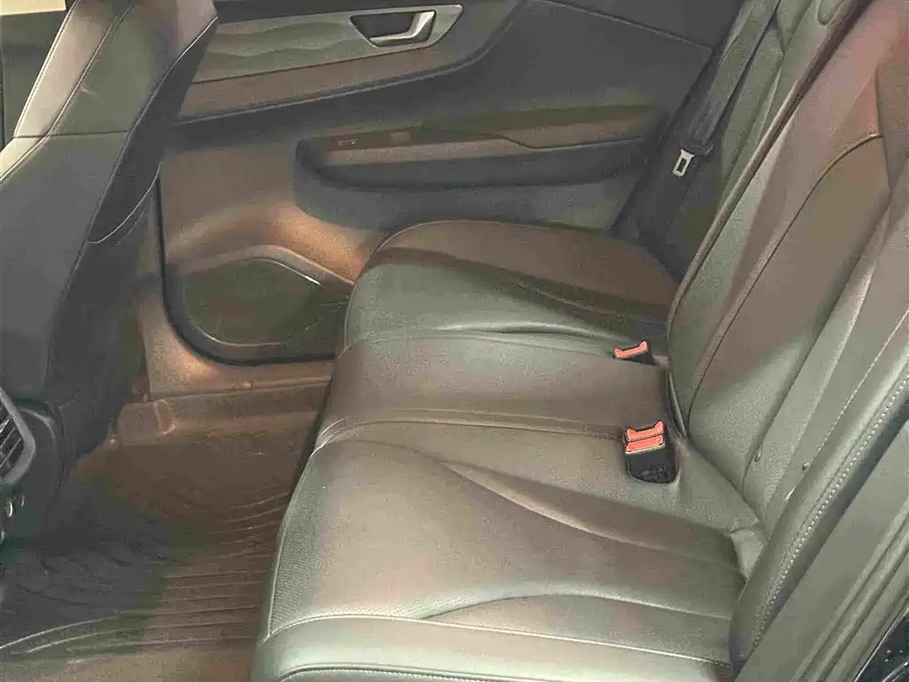 Hongqi Hongqi E-QM5 — миниатюра 9