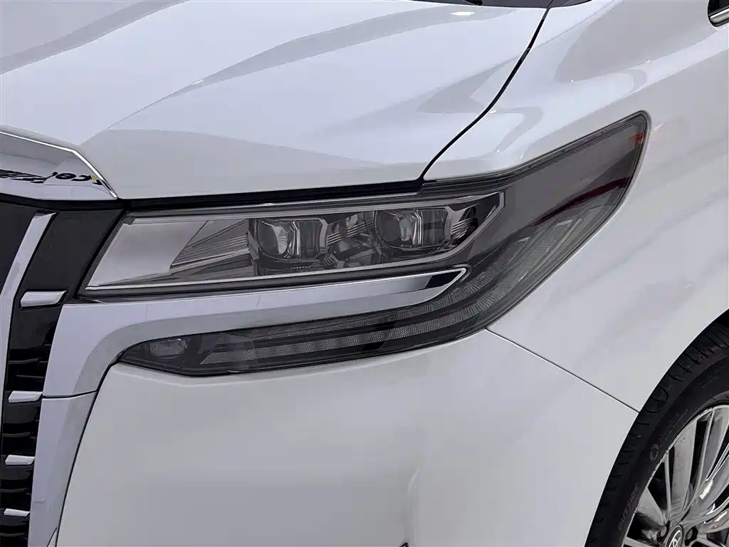 Toyota Alphard 2019 2.5L Luxury