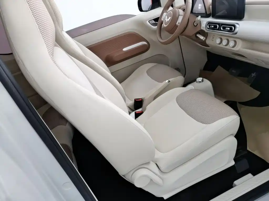 Wuling MINIEV — миниатюра 25