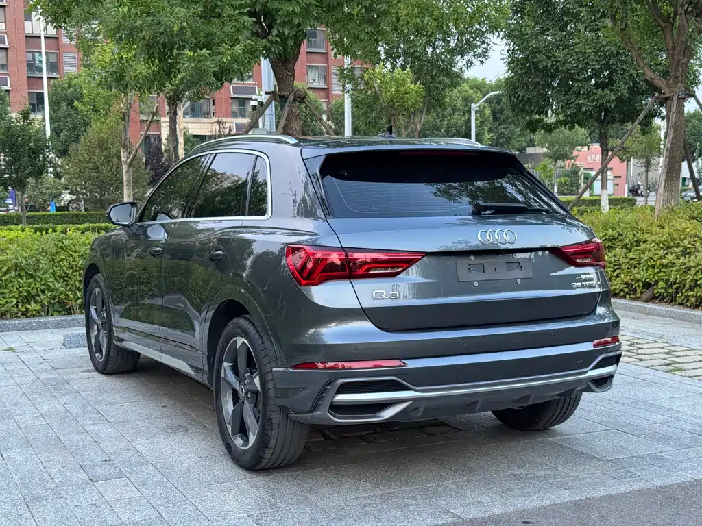 Audi Q3 2022 35 TFSI Fashion
