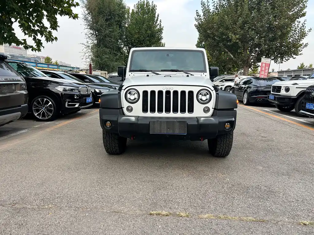 Jeep Wrangler — миниатюра 2