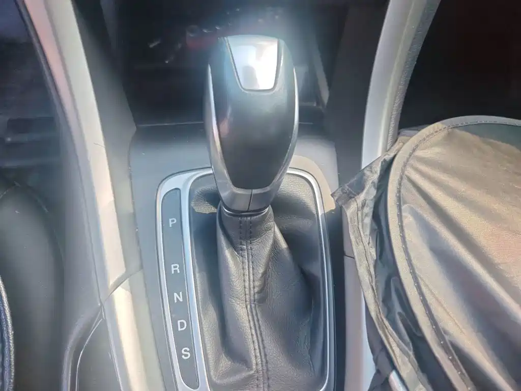 Ford Mondeo — миниатюра 10