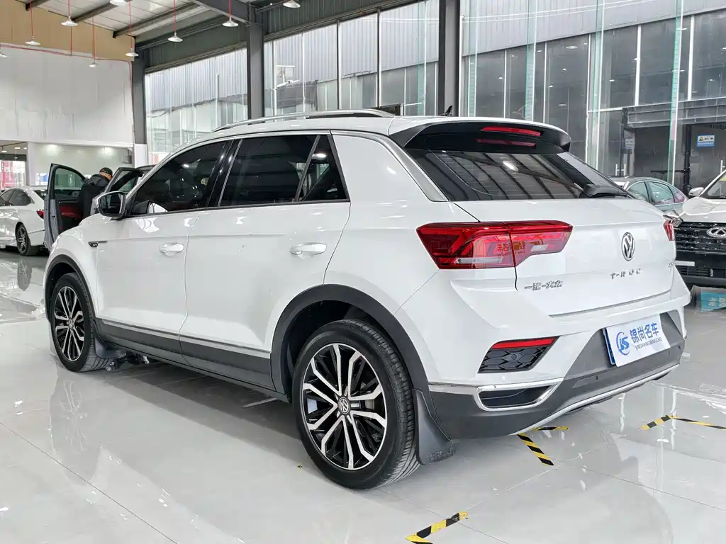 VOLKSWAGEN T ROC EXPLORING SONGS