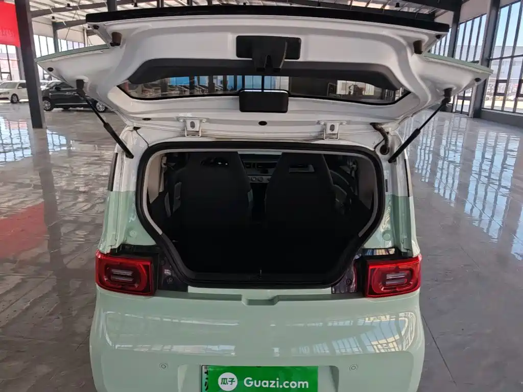 Wuling MINIEV — миниатюра 19
