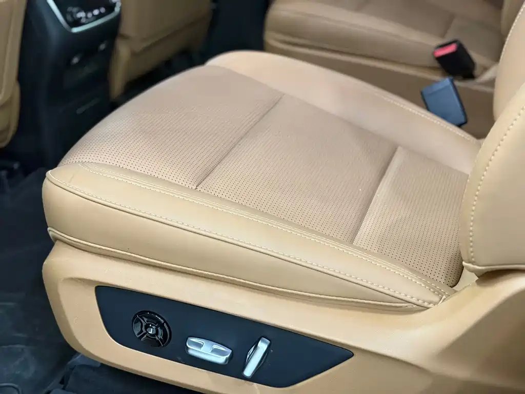 Li Auto Li ONE — миниатюра 17
