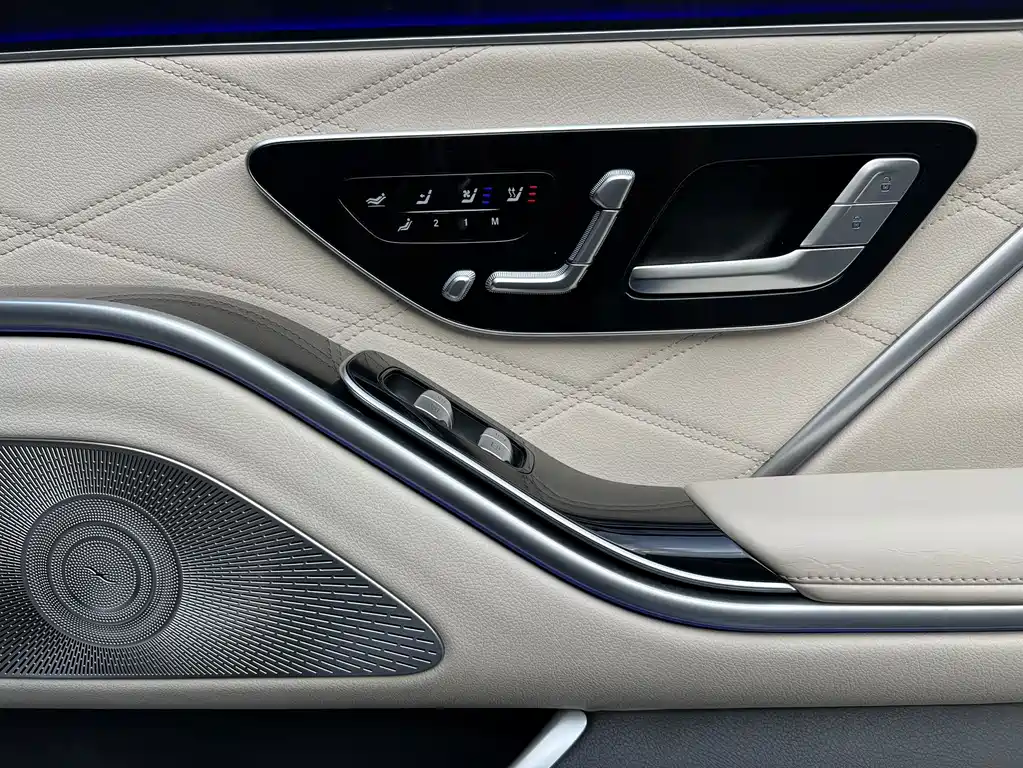 Mercedes-Benz S-Class — миниатюра 17