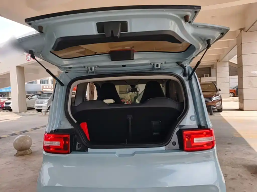 Wuling MINIEV — миниатюра 19