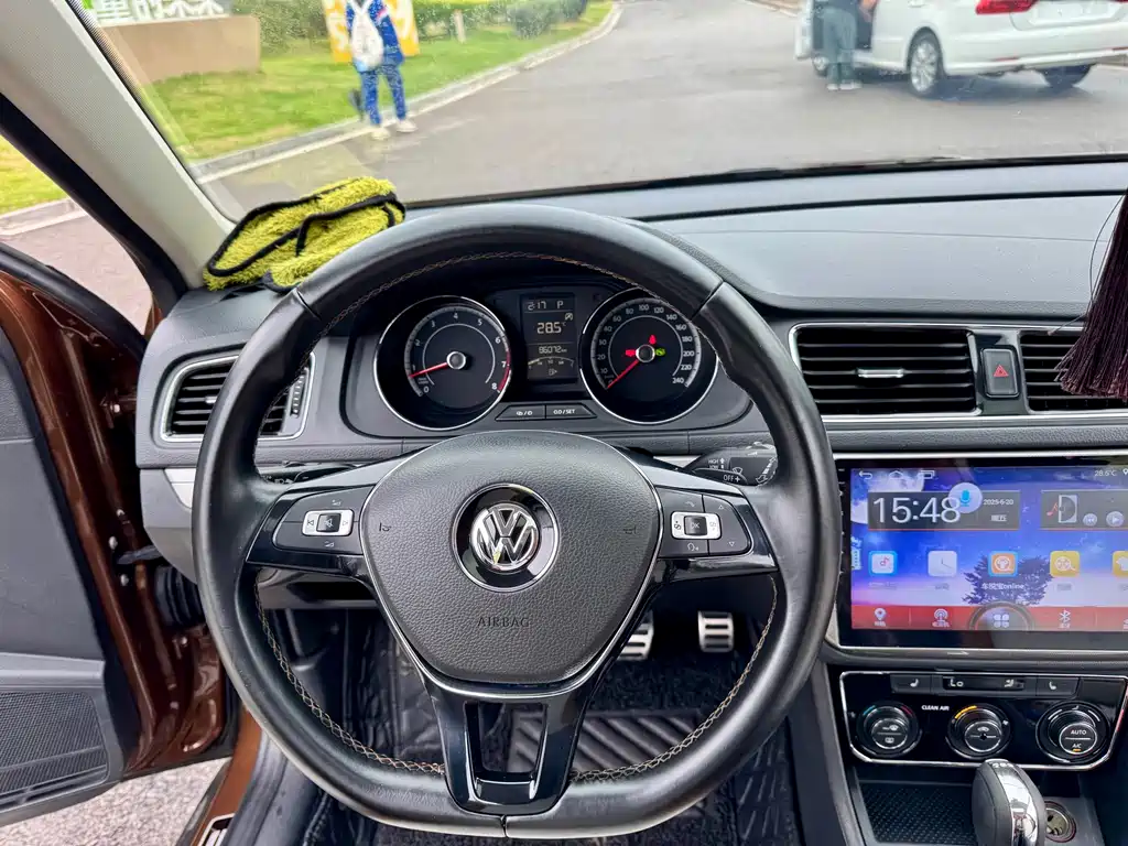 Volkswagen Cross Lavida — миниатюра 10