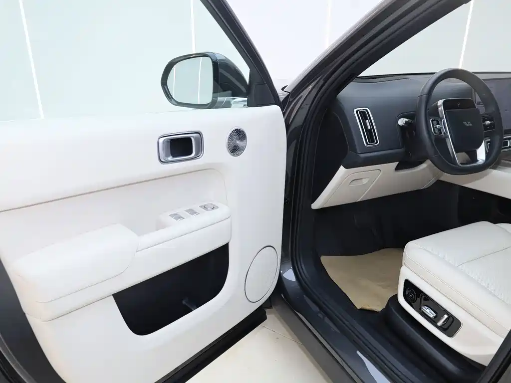 Li Auto Li L8 — миниатюра 11