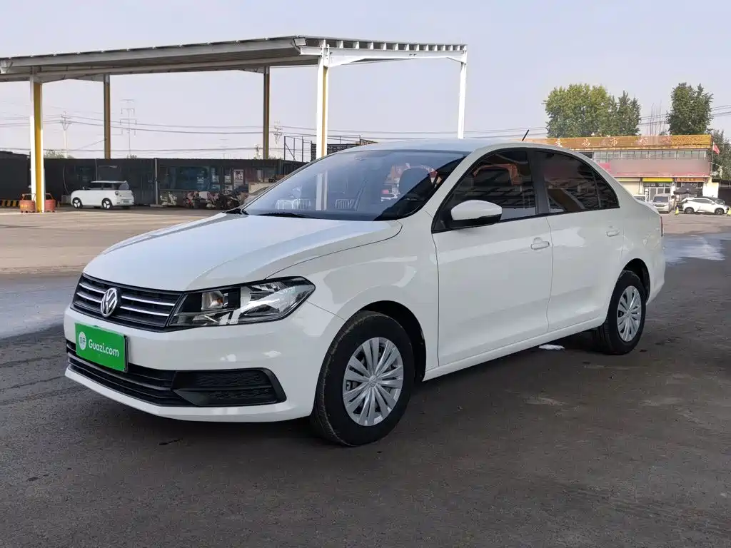 Volkswagen Santana — миниатюра 2