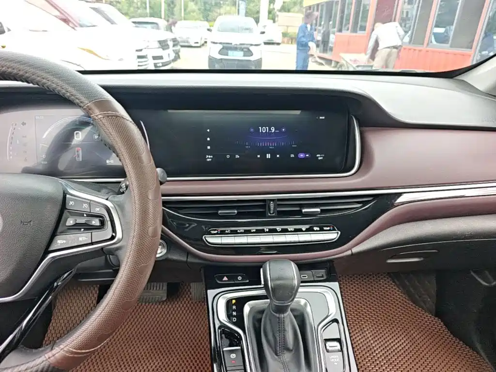 GAC Motor Trumpchi M6 — миниатюра 13