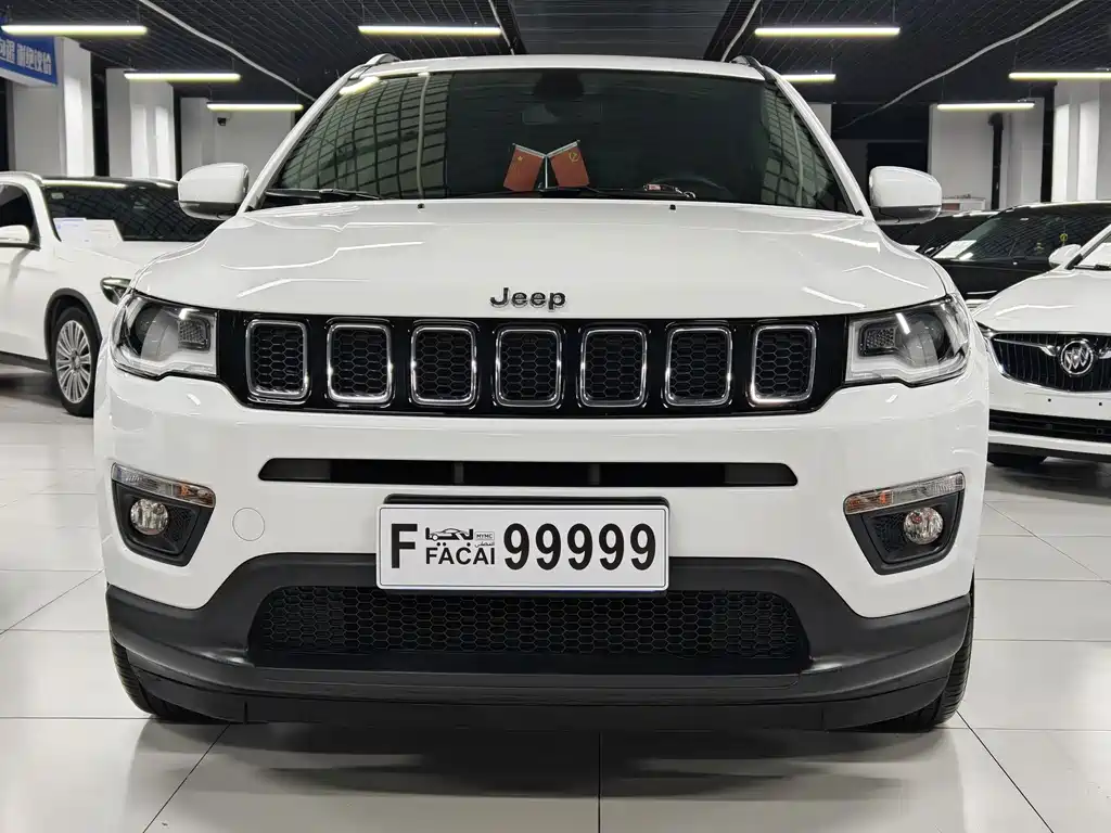 Jeep Compass — миниатюра 2