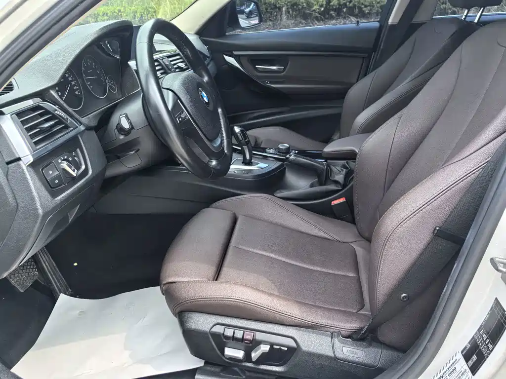 BMW 3 Series — миниатюра 11
