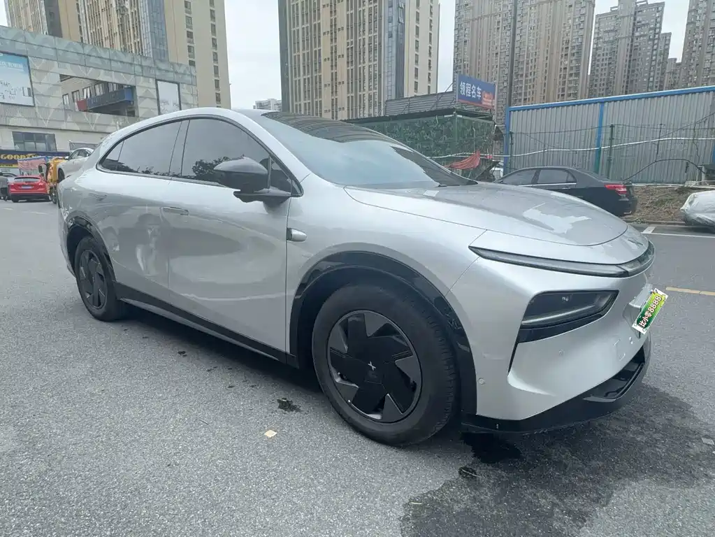 XPeng PengG7 — миниатюра 3