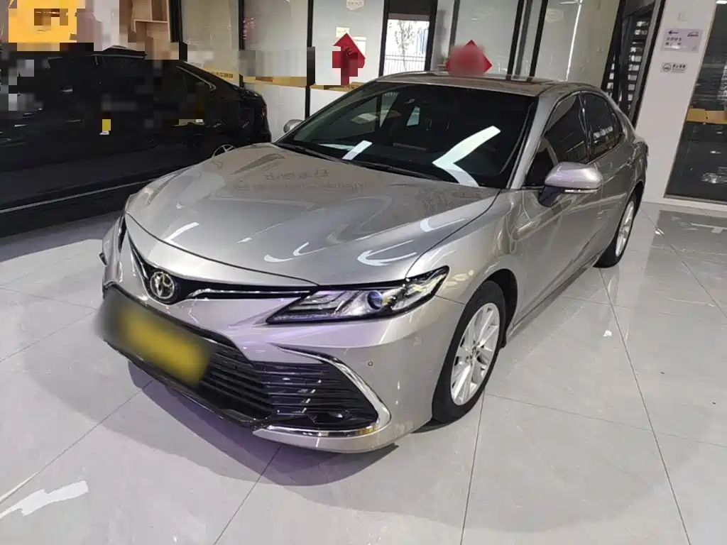 Toyota Camry — миниатюра 2