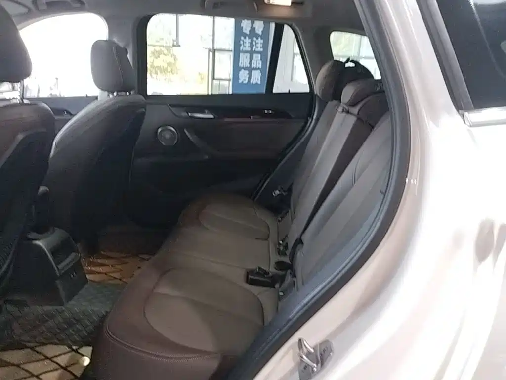 BMW X1 — миниатюра 17