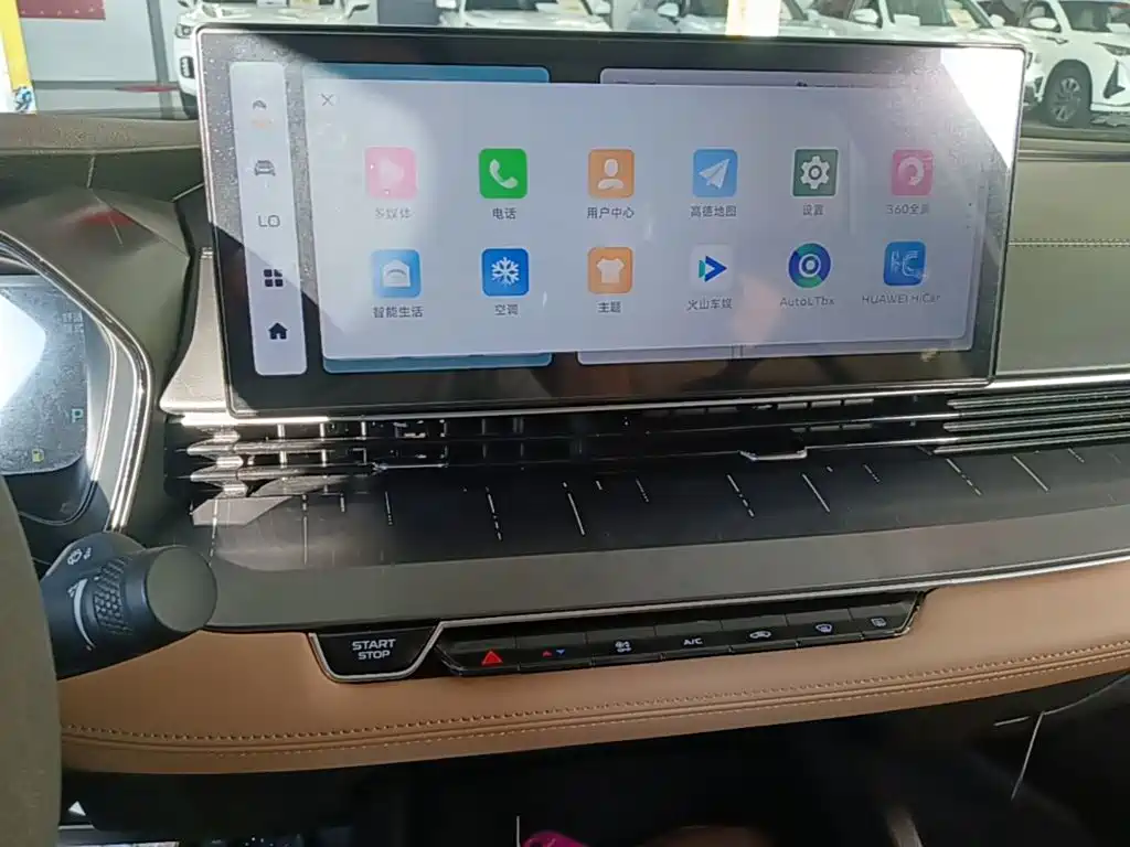 Geely L HiP — миниатюра 13